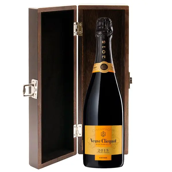 Veuve Clicquot Vintage 2015 Champagne 75cl in Luxury Elm Wood Gift Box